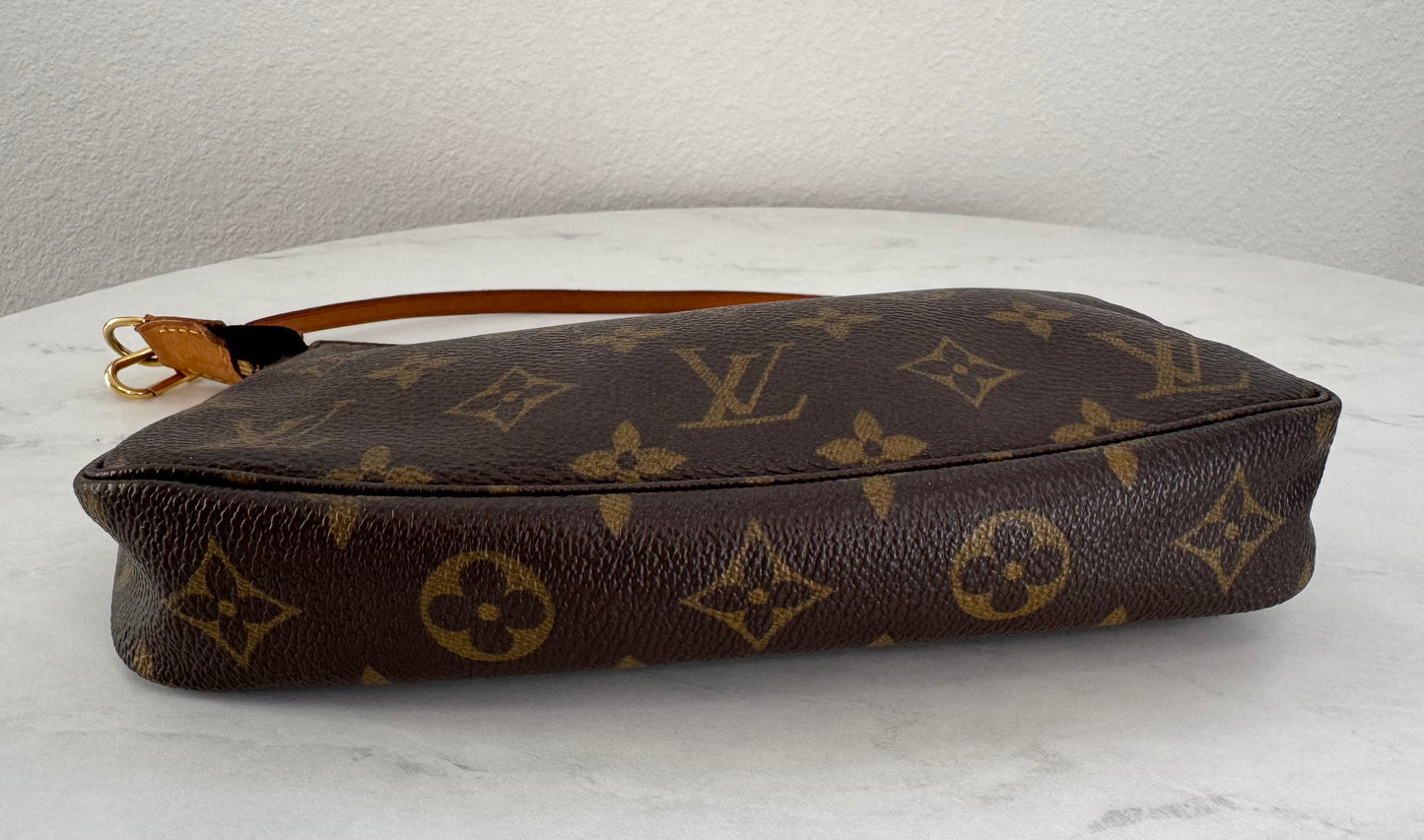 Louis Vuitton Pochette Accessories Monogram