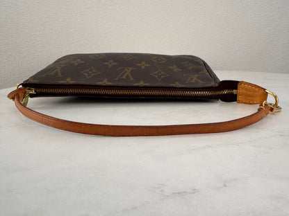 Louis Vuitton Pochette Accessories Monogram