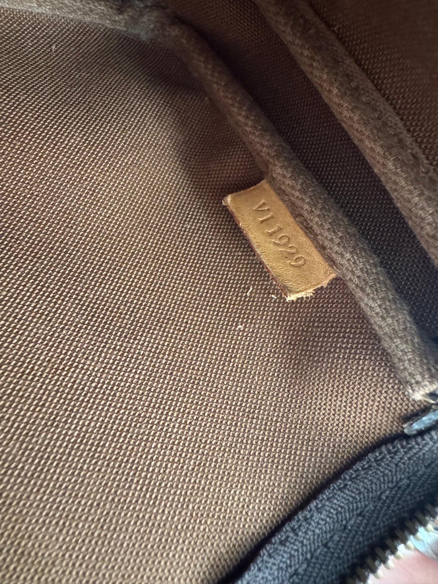 Louis Vuitton Pochette Accessories Monogram